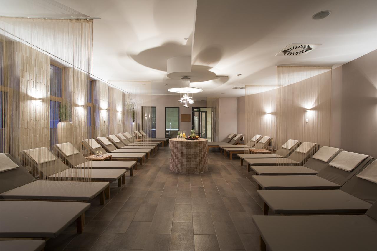 Wellness Hotel Montis Mozirje Kültér fotó